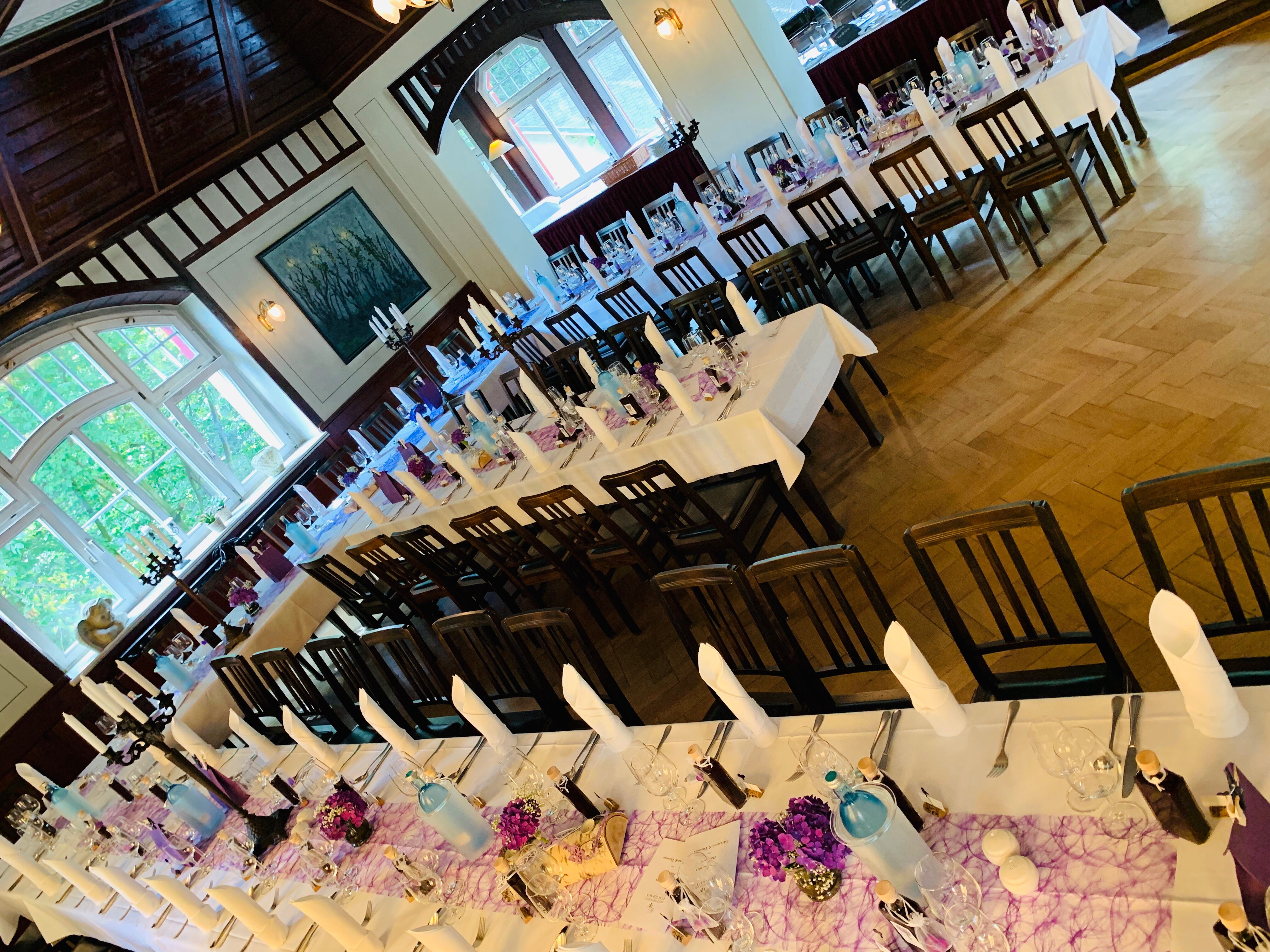 Jugendstilsaal Historisches Fischhaus Dresden - Hochzeitsdekoration Jugendstilsaal Historisches Fischhaus Dresden - Hochzeitsdekoration